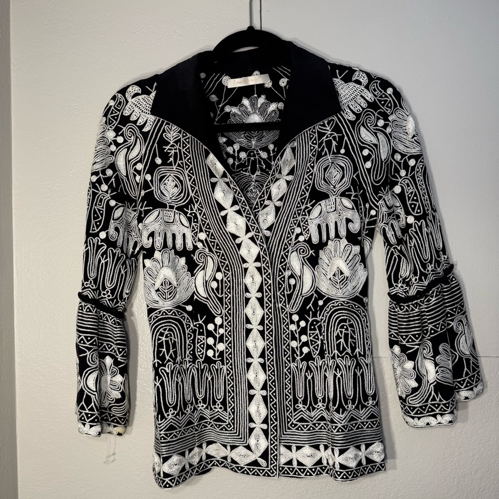 NAEEM KHAN BLACK WHITE EMBROIDERED BUTTON DOWN TOP